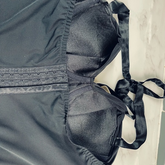 Torrid black satin and sheer bustier - Picture 5 of 9